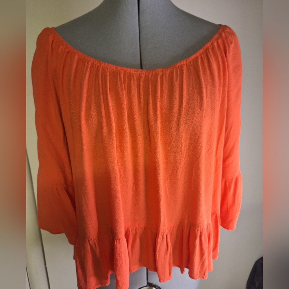 Women's Watermellon Semi Cropped Ruffled Top. Size Med/Large - Picture 4 of 6